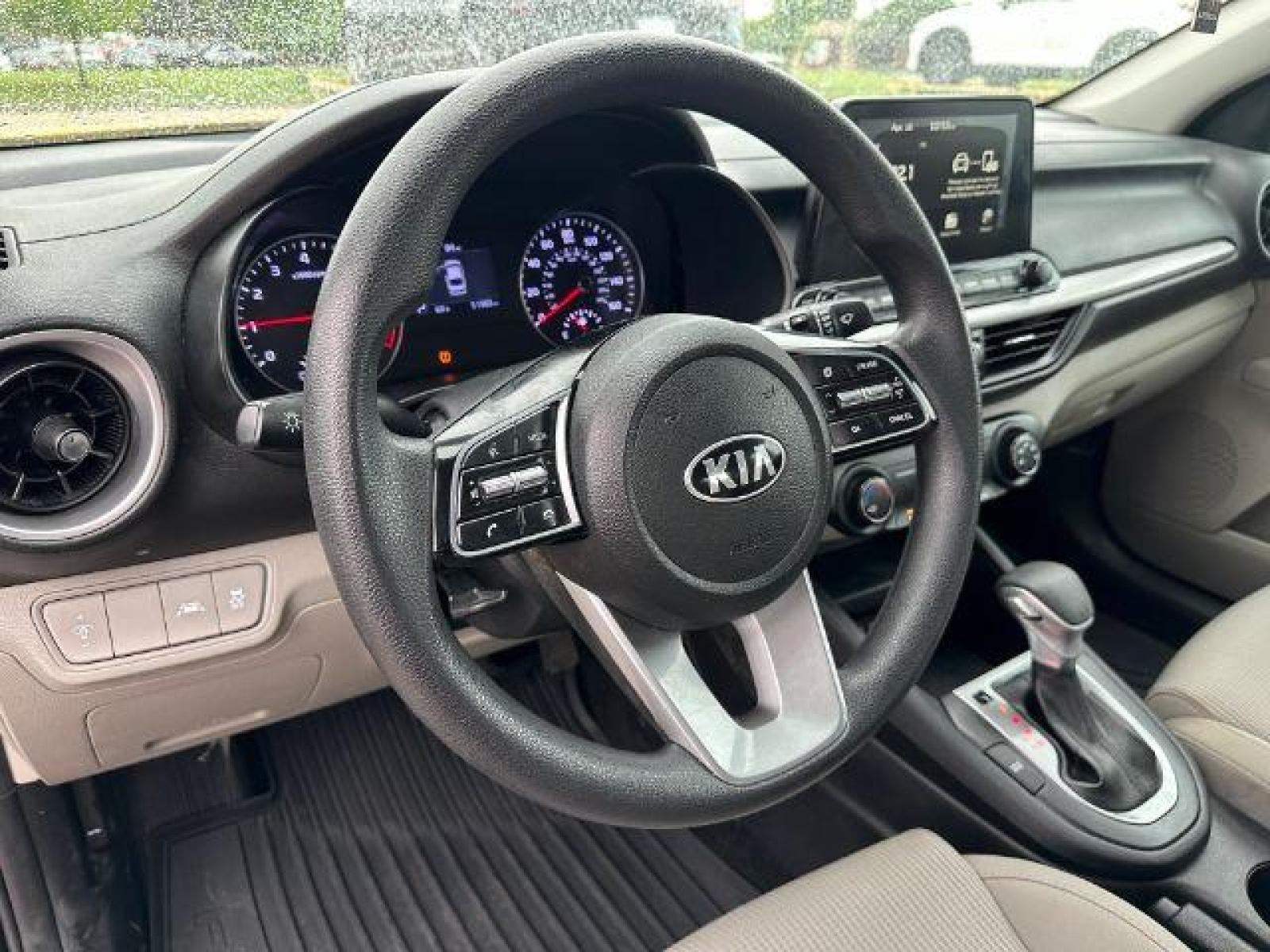 2020 BLACK Kia Forte FE (3KPF24AD4LE) with an 2.0L L4 DOHC 16V engine, Continuously Variable Transmission transmission, located at 2715 W Pioneer Pkwy, Arlington, TX, 76013, (817) 265-9009, 32.710262, -97.153236 - Photo #15