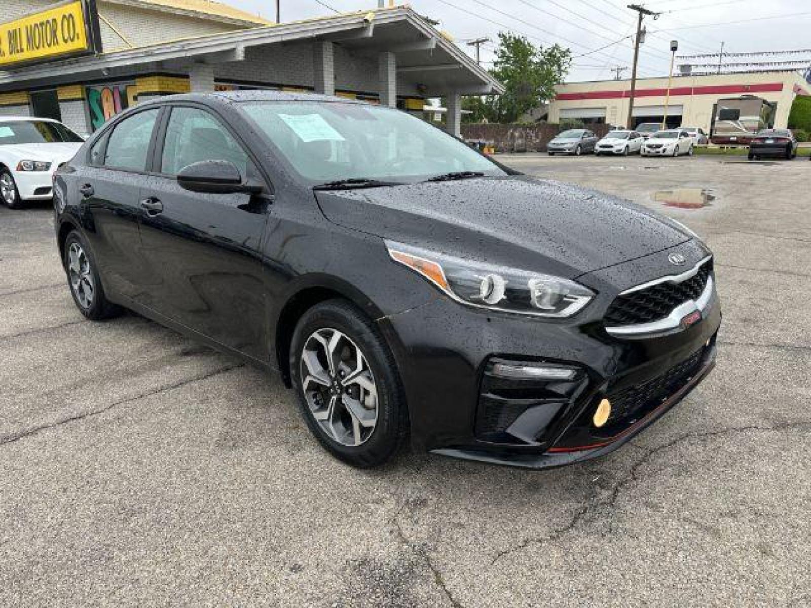 2020 BLACK Kia Forte FE (3KPF24AD4LE) with an 2.0L L4 DOHC 16V engine, Continuously Variable Transmission transmission, located at 2715 W Pioneer Pkwy, Arlington, TX, 76013, (817) 265-9009, 32.710262, -97.153236 - Photo #5